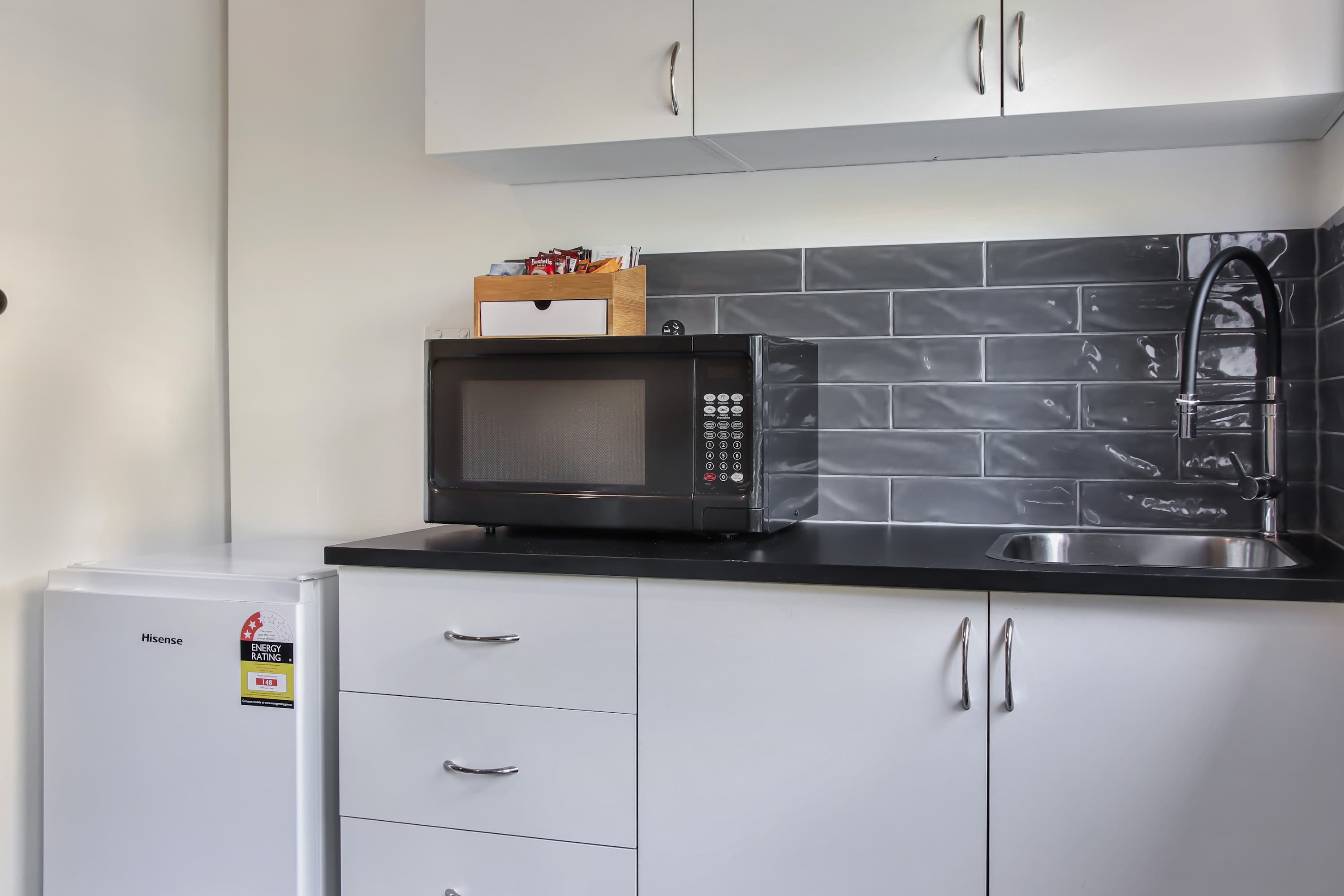 Furnished 1 Bedroom Apartment in Highton