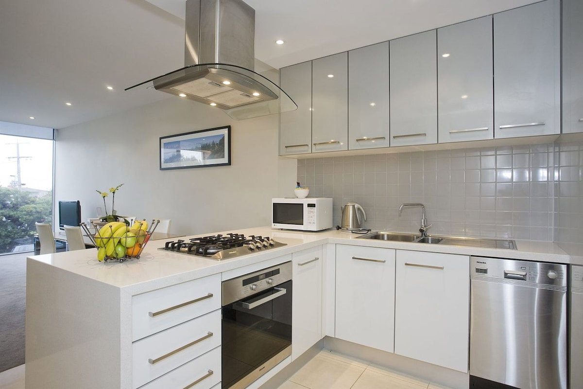 Furnished 2 Bedroom Apartment in Torquay