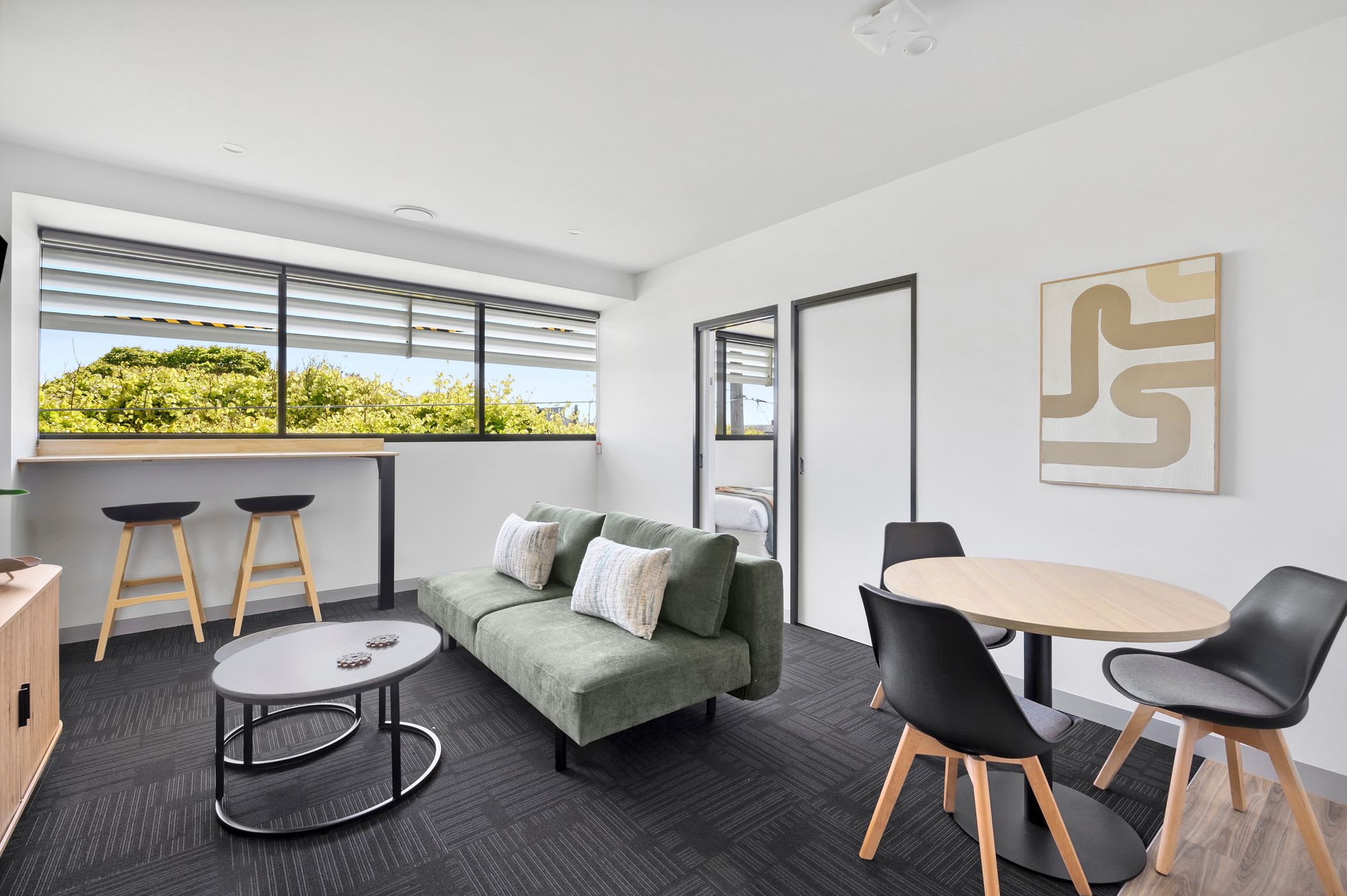 Furnished 2 Bedroom Apartment in Geelong