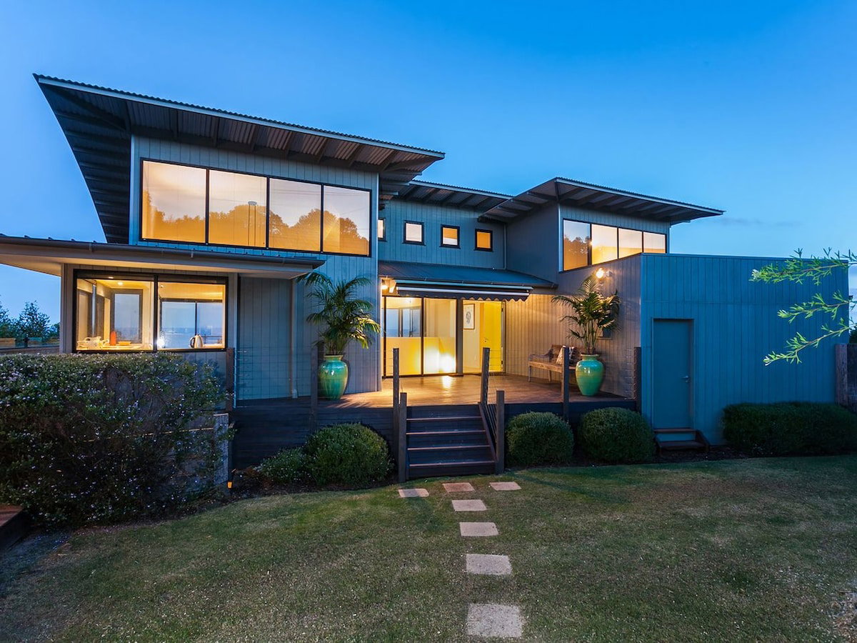 Furnished 5 Bedroom House in Fairhaven