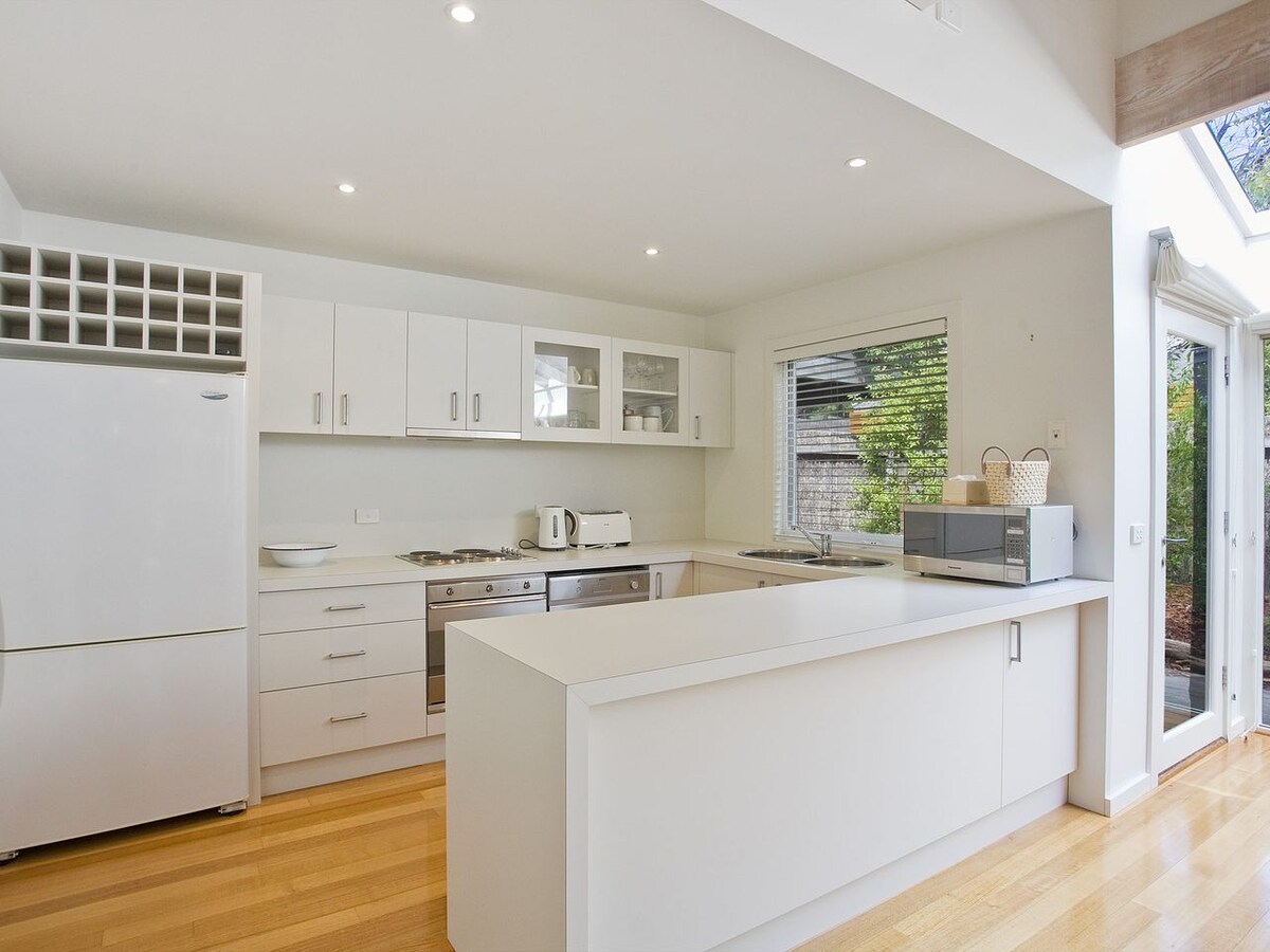 Furnished 3 Bedroom House in Anglesea