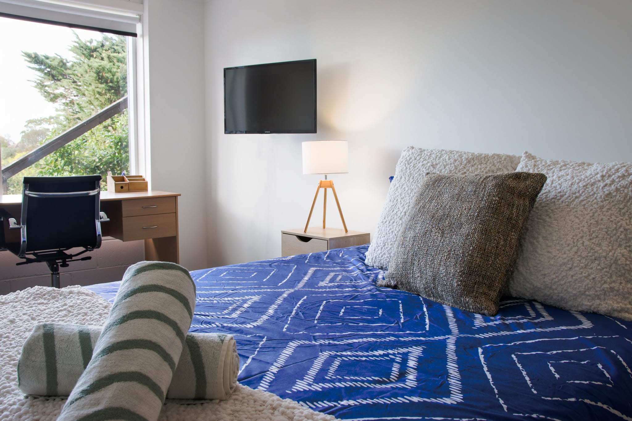 Furnished 2 Bedroom Apartment in Highton