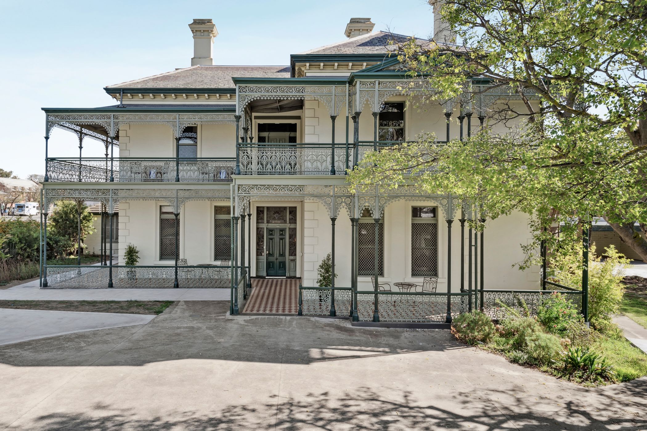 Furnished 1 Bedroom Apartment in Geelong