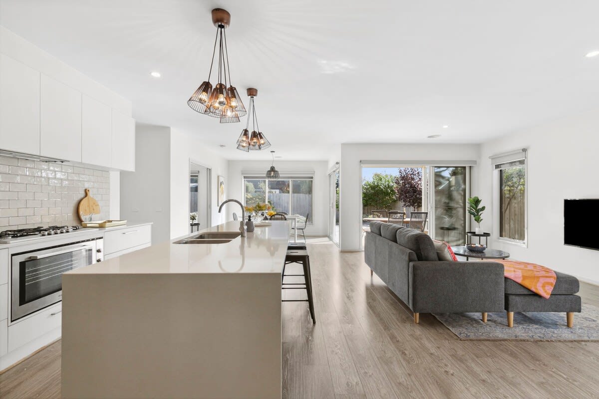Furnished 6 Bedroom House in Ocean Grove