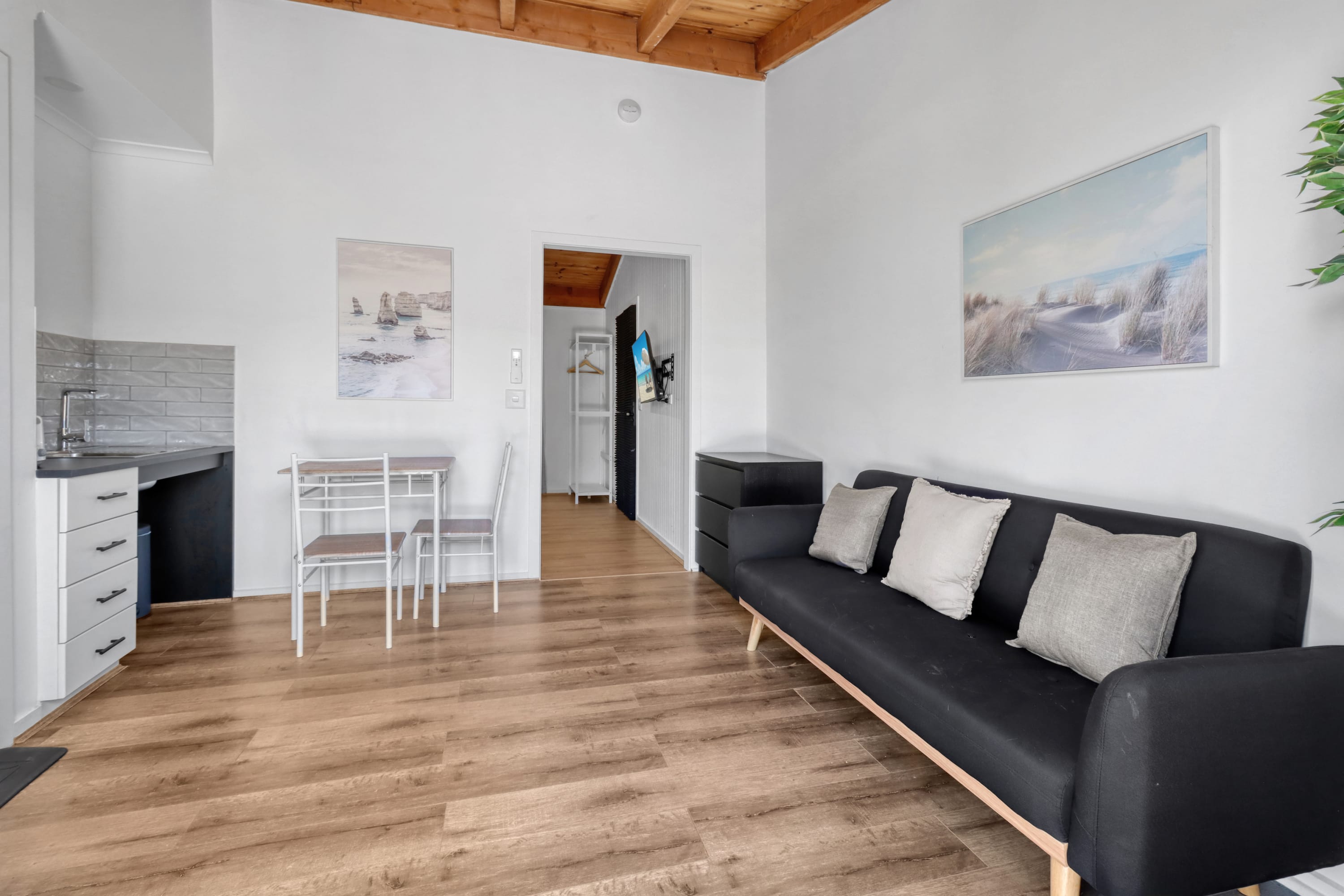 Furnished 1 Bedroom Rental in Grovedale