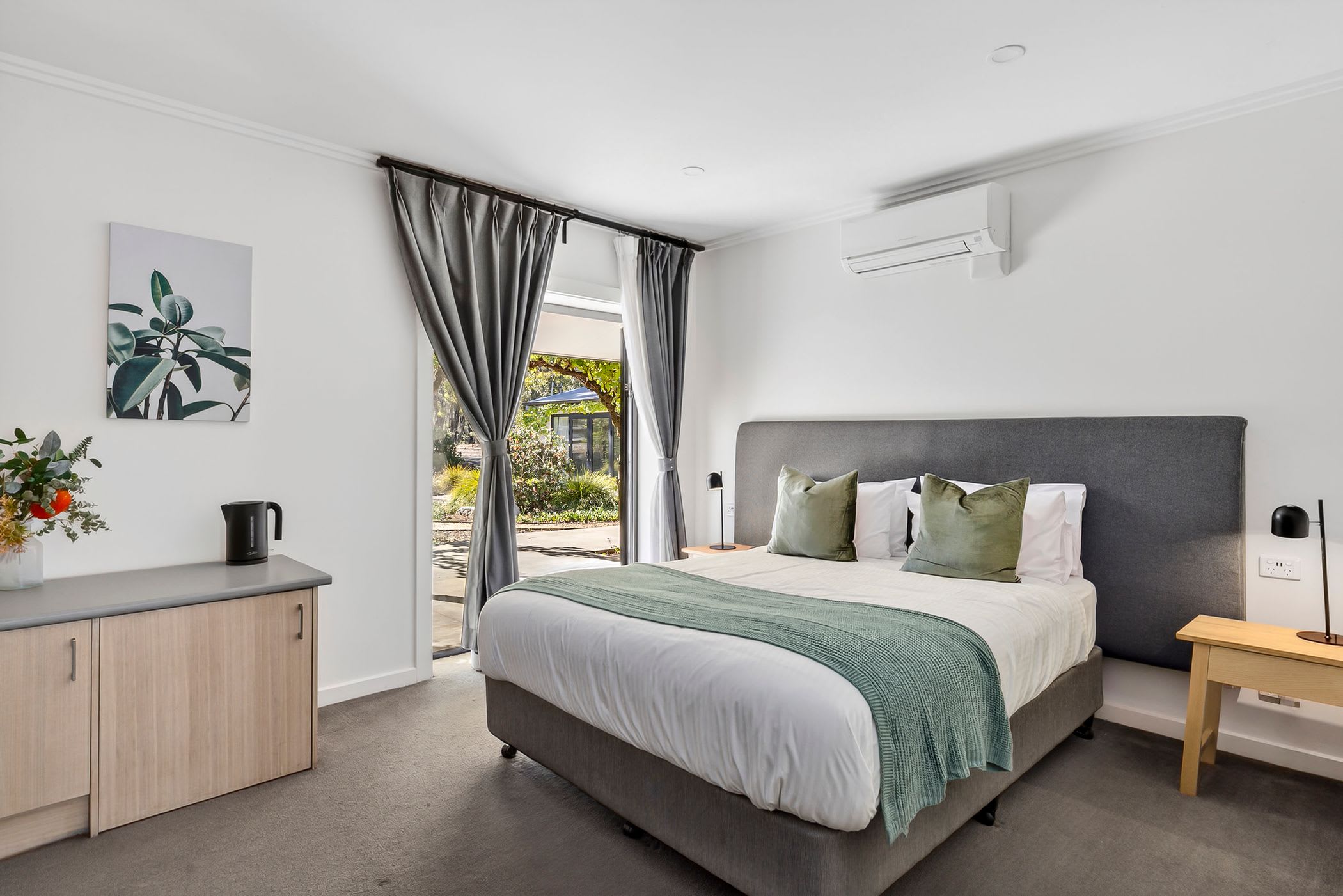 Furnished 1 Bedroom Apartment in Maiden Gully