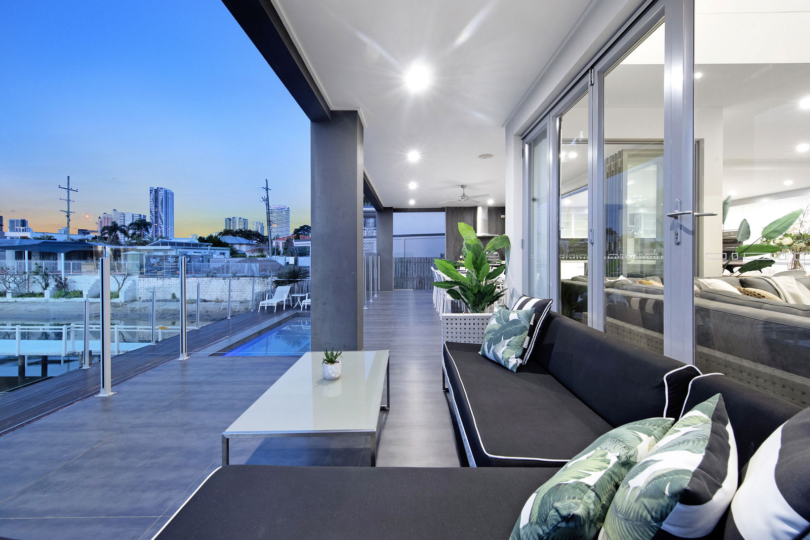Furnished 5 Bedroom House in Broadbeach Waters