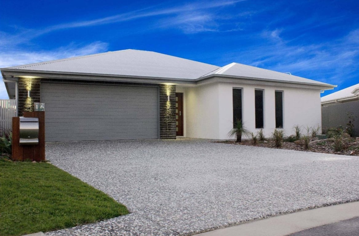 Furnished 4 Bedroom House in Kingscliff