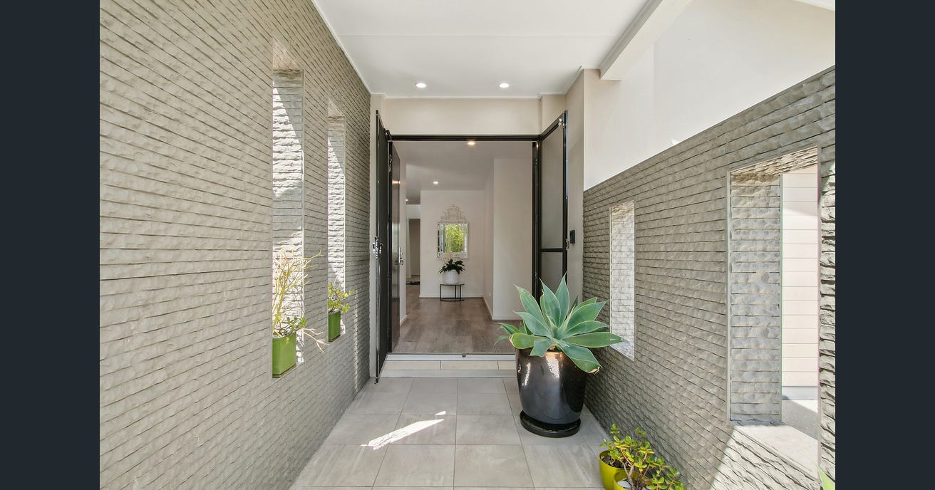 Furnished 4 Bedroom House in Kingscliff