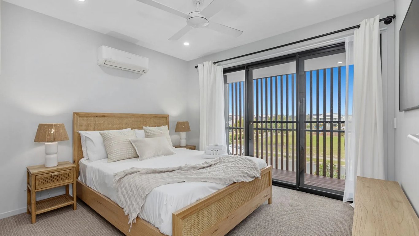 Furnished 4 Bedroom House in Kingscliff