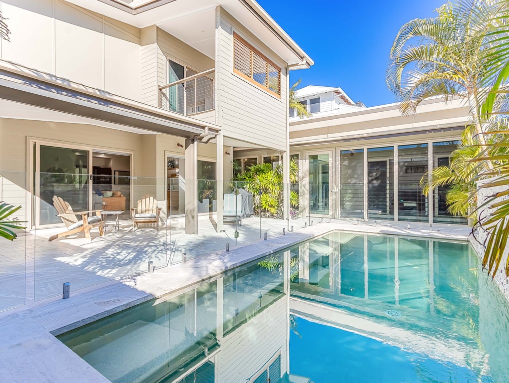 Furnished 5 Bedroom House in Casuarina
