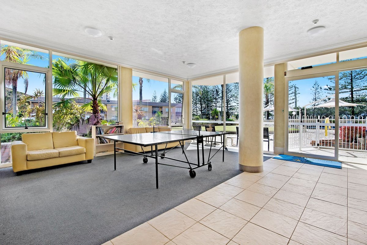 Furnished 2 Bedroom House in Burleigh Heads