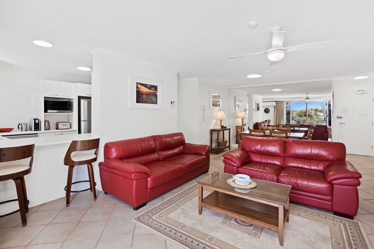 Furnished 2 Bedroom House in Burleigh Heads