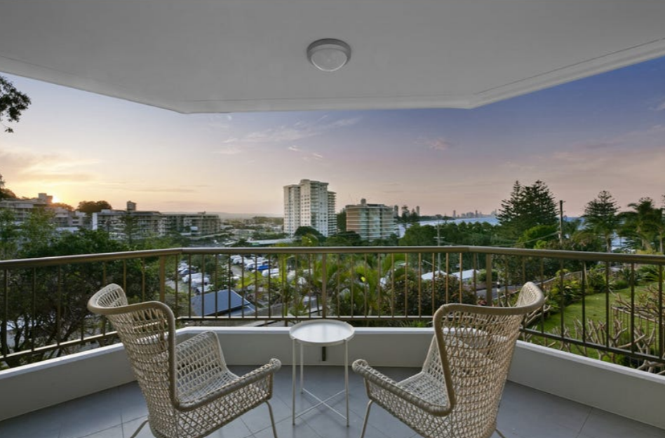 Furnished 4 Bedroom House in Burleigh Heads