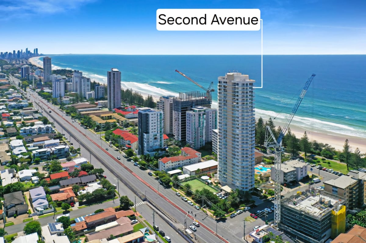 Furnished 2 Bedroom House in Burleigh Heads