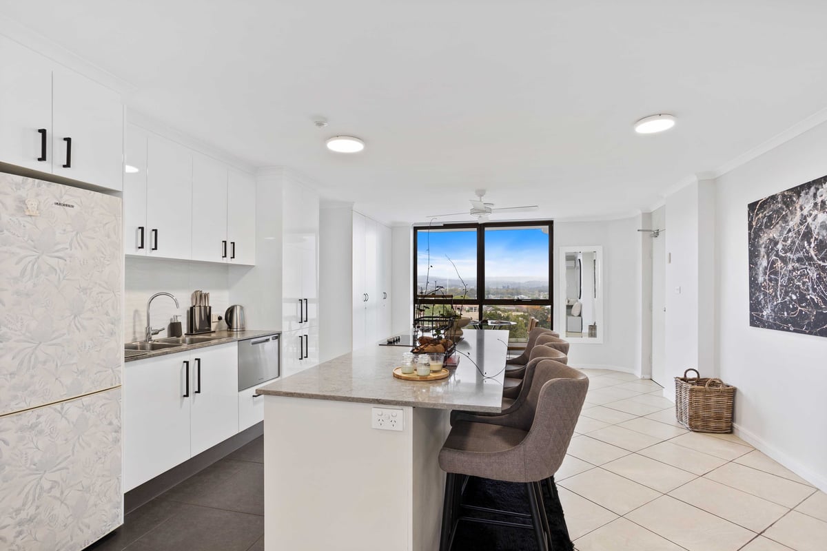 Furnished 2 Bedroom House in Burleigh Heads
