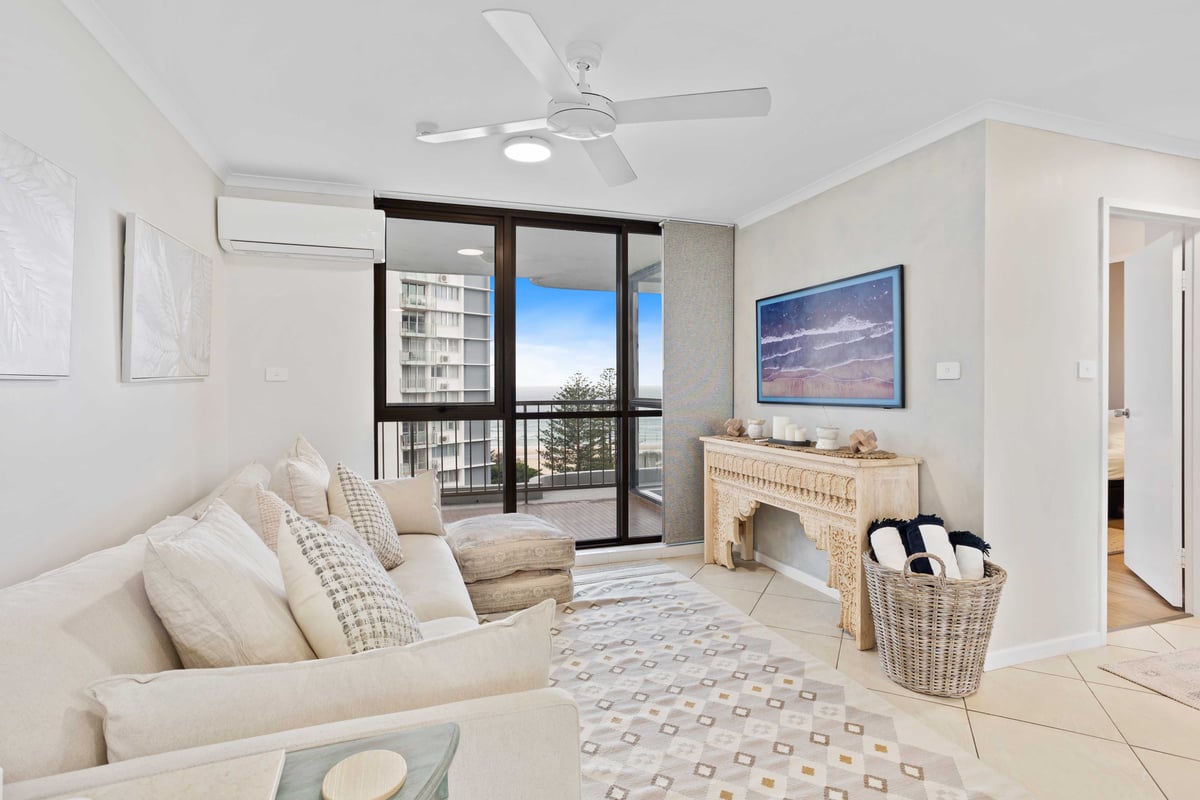 Furnished 2 Bedroom House in Burleigh Heads