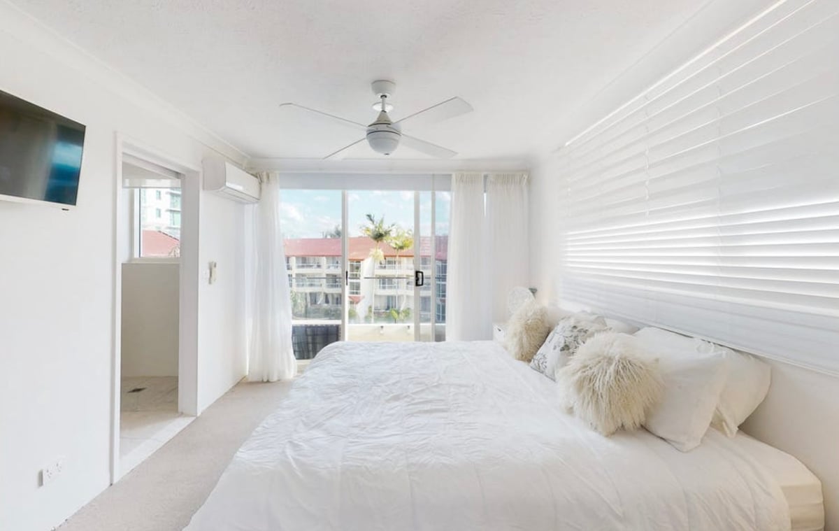 Furnished 2 Bedroom House in Burleigh Heads