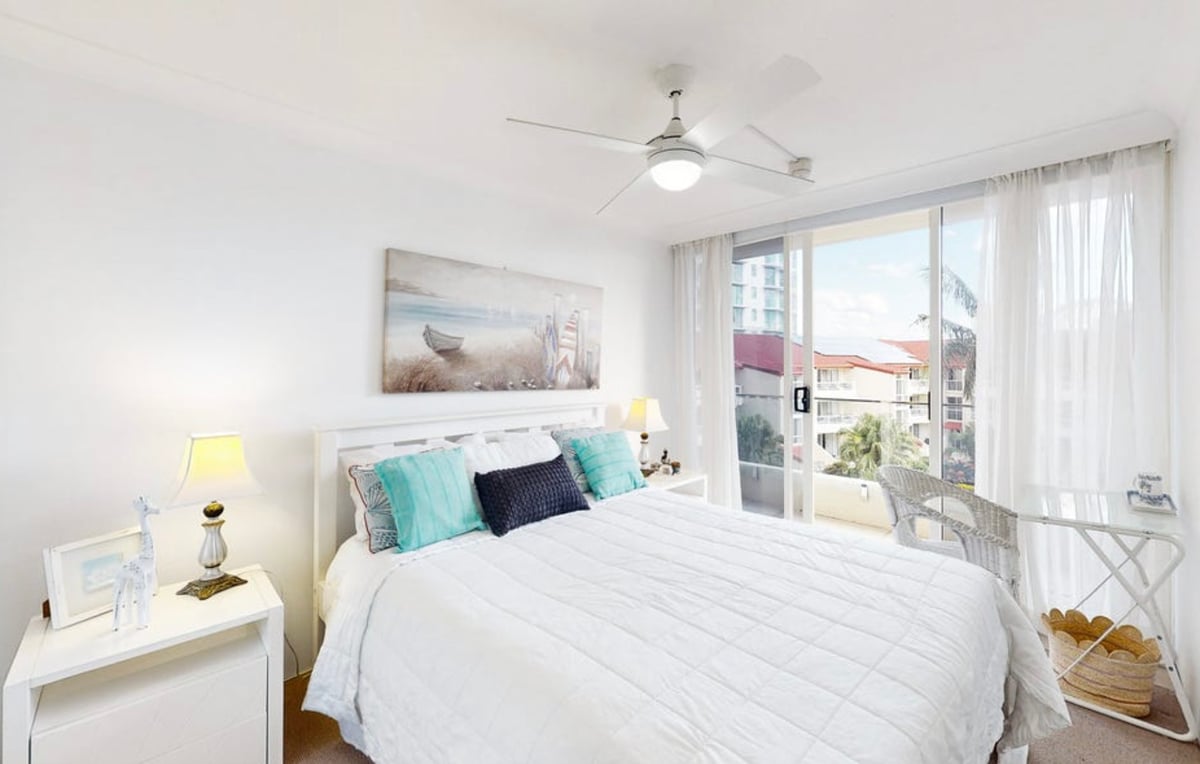 Furnished 2 Bedroom House in Burleigh Heads