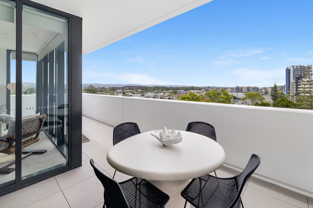 Furnished 2 Bedroom House in Burleigh Heads