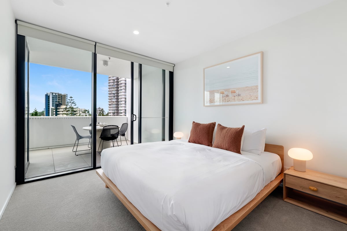 Furnished 2 Bedroom House in Burleigh Heads