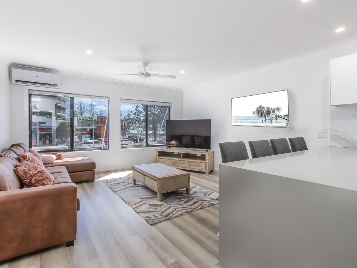 Furnished 4 Bedroom House in Burleigh Heads