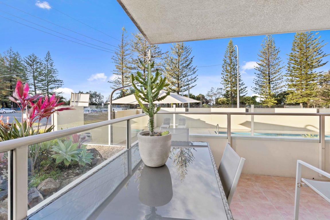 Furnished 3 Bedroom House in Burleigh Heads