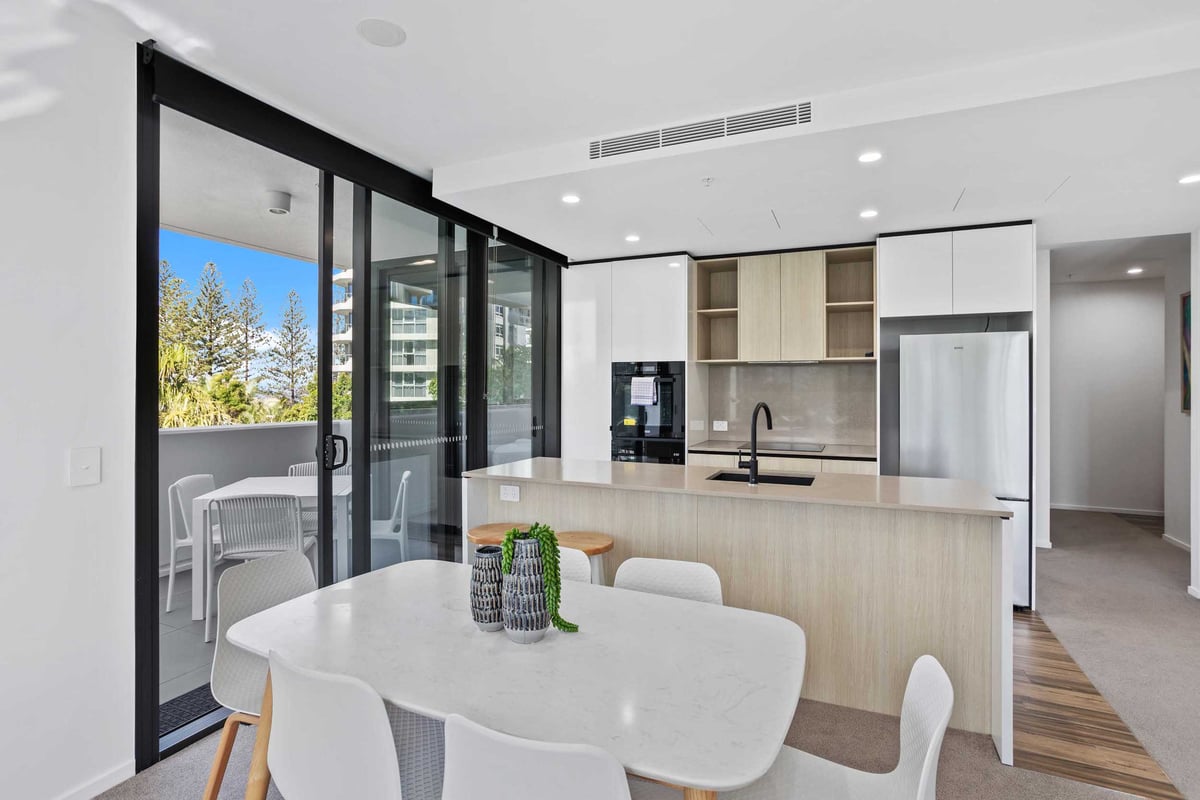 Furnished 2 Bedroom House in Burleigh Heads