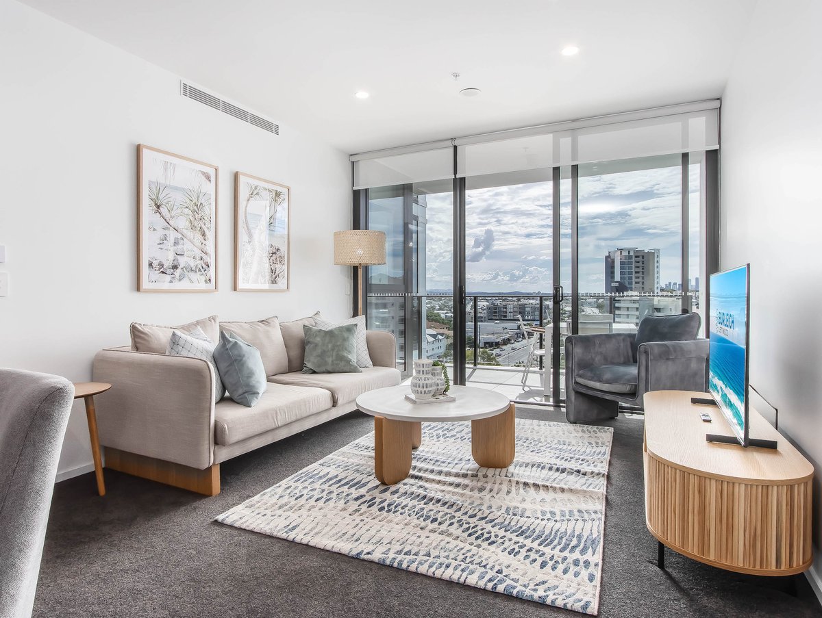 Furnished 2 Bedroom House in Burleigh Heads