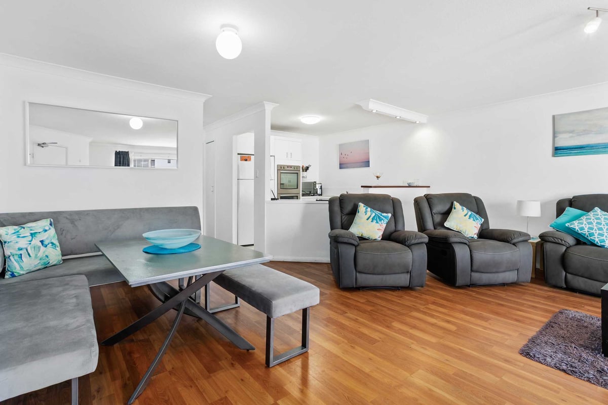 Furnished 2 Bedroom House in Burleigh Heads