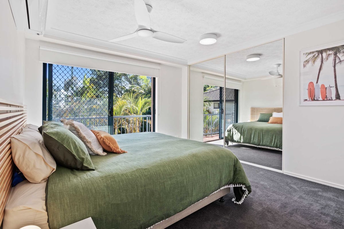 Furnished 2 Bedroom House in Burleigh Heads
