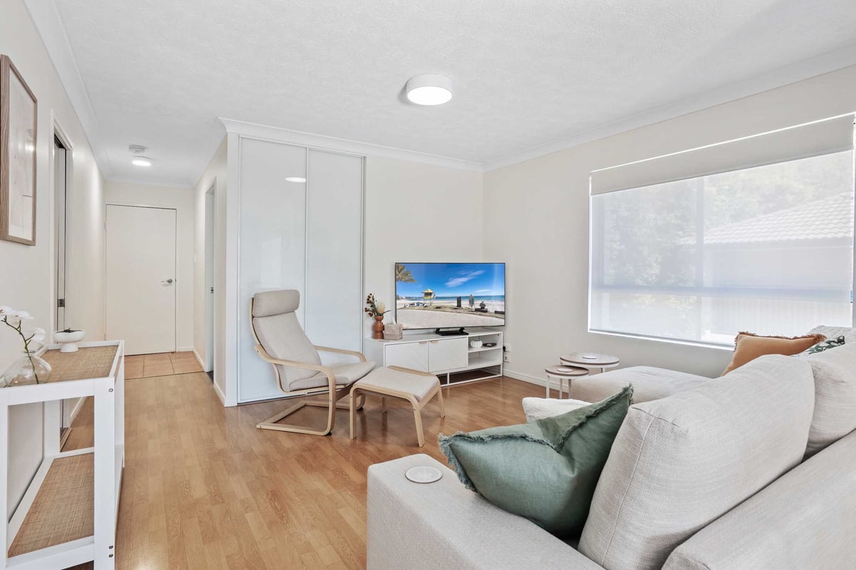 Furnished 2 Bedroom House in Burleigh Heads