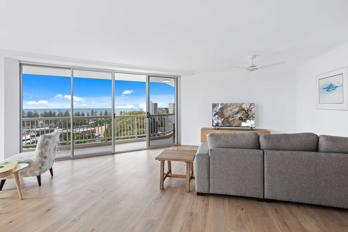 Furnished 2 Bedroom House in Burleigh Heads