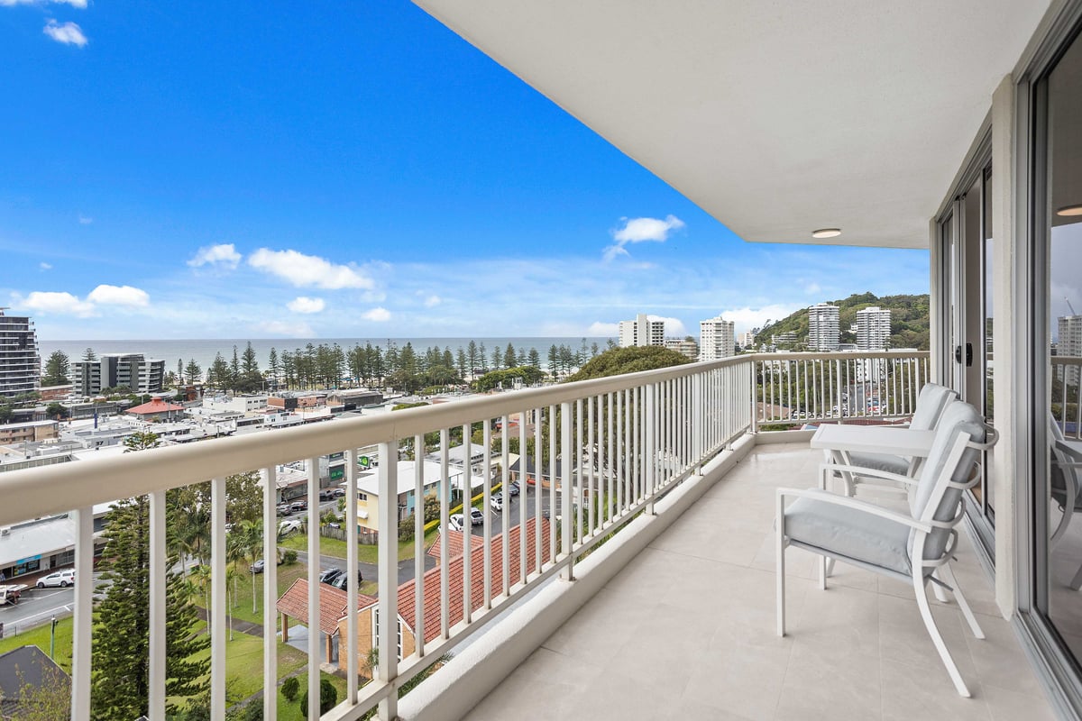 Furnished 2 Bedroom House in Burleigh Heads