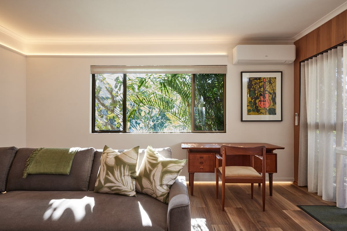 Furnished 2 Bedroom Rental in Palm Beach