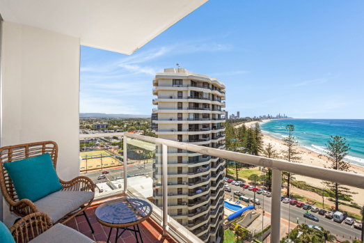 Furnished 2 Bedroom House in Burleigh Heads