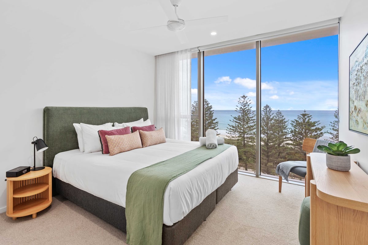 Furnished 2 Bedroom House in Burleigh Heads