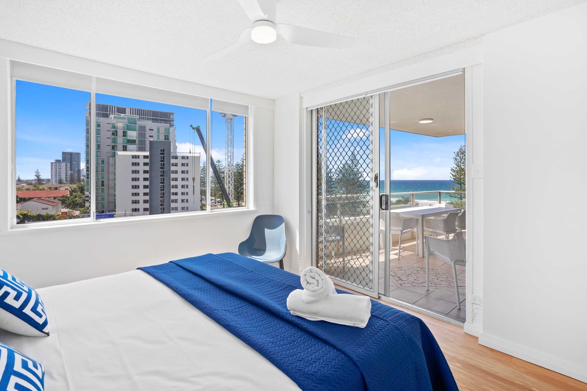 Furnished 2 Bedroom House in Burleigh Heads