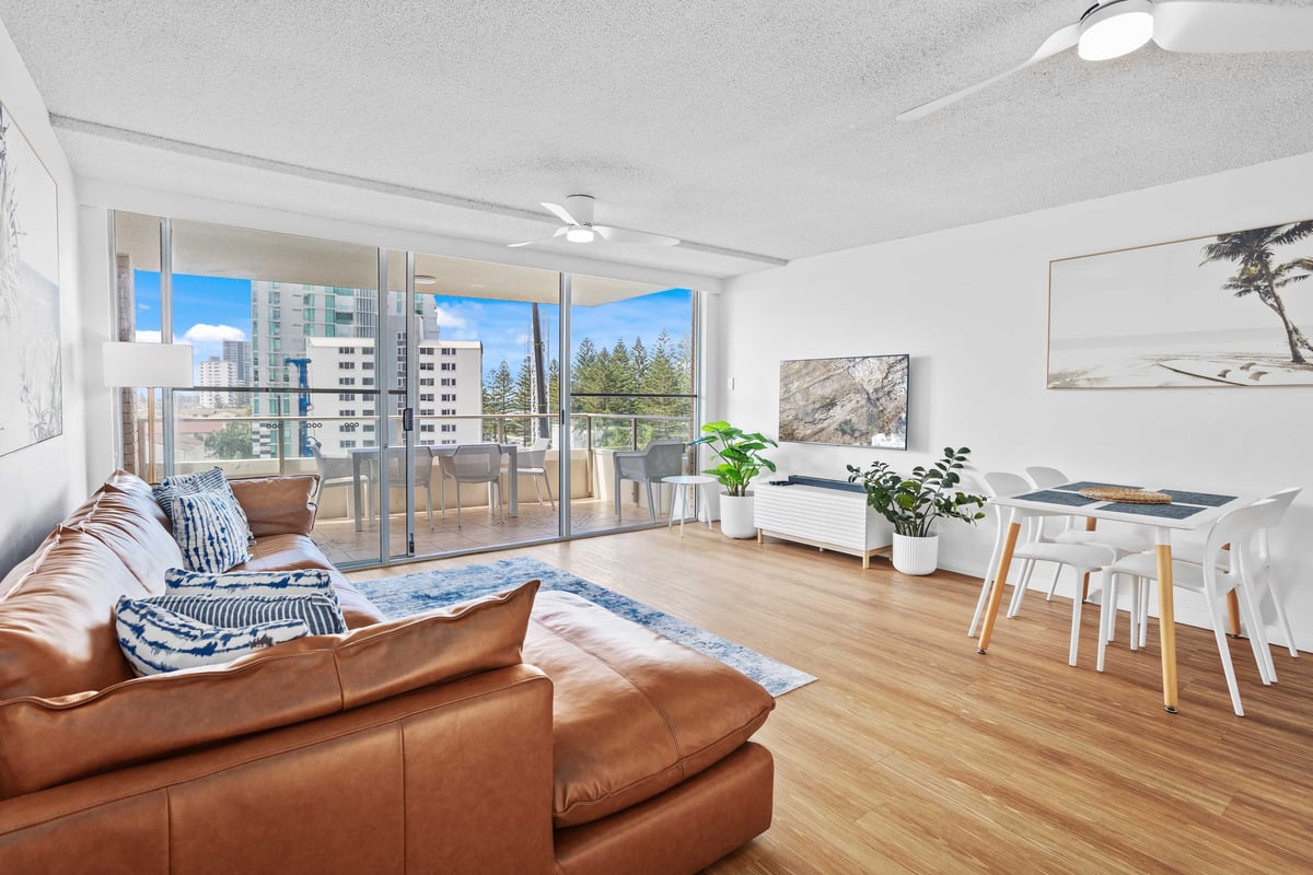 Furnished 2 Bedroom House in Burleigh Heads