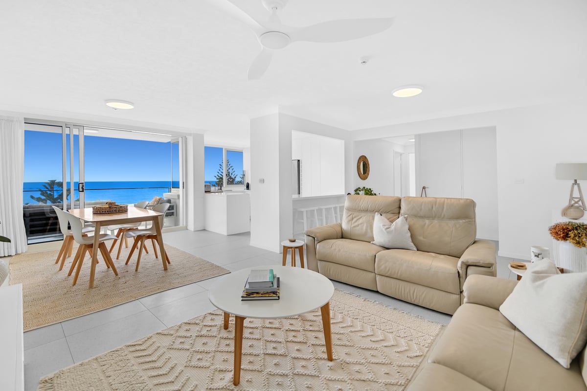 Furnished 2 Bedroom House in Burleigh Heads