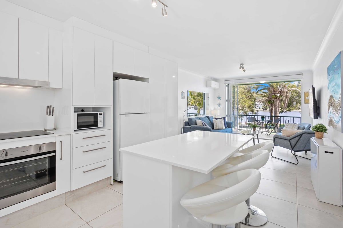 Furnished 2 Bedroom House in Palm Beach
