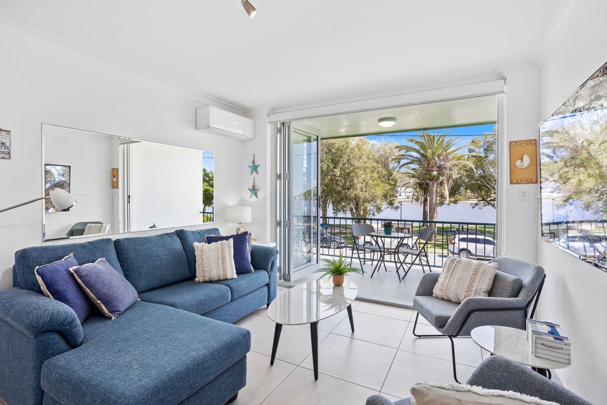 Furnished 2 Bedroom House in Palm Beach