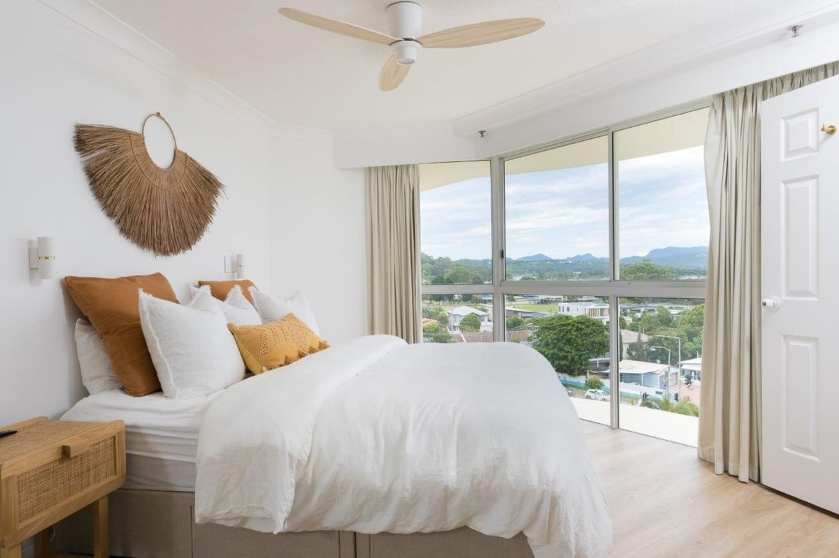 Furnished 2 Bedroom House in Burleigh Heads
