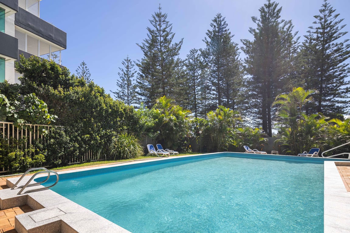 Furnished 2 Bedroom House in Burleigh Heads