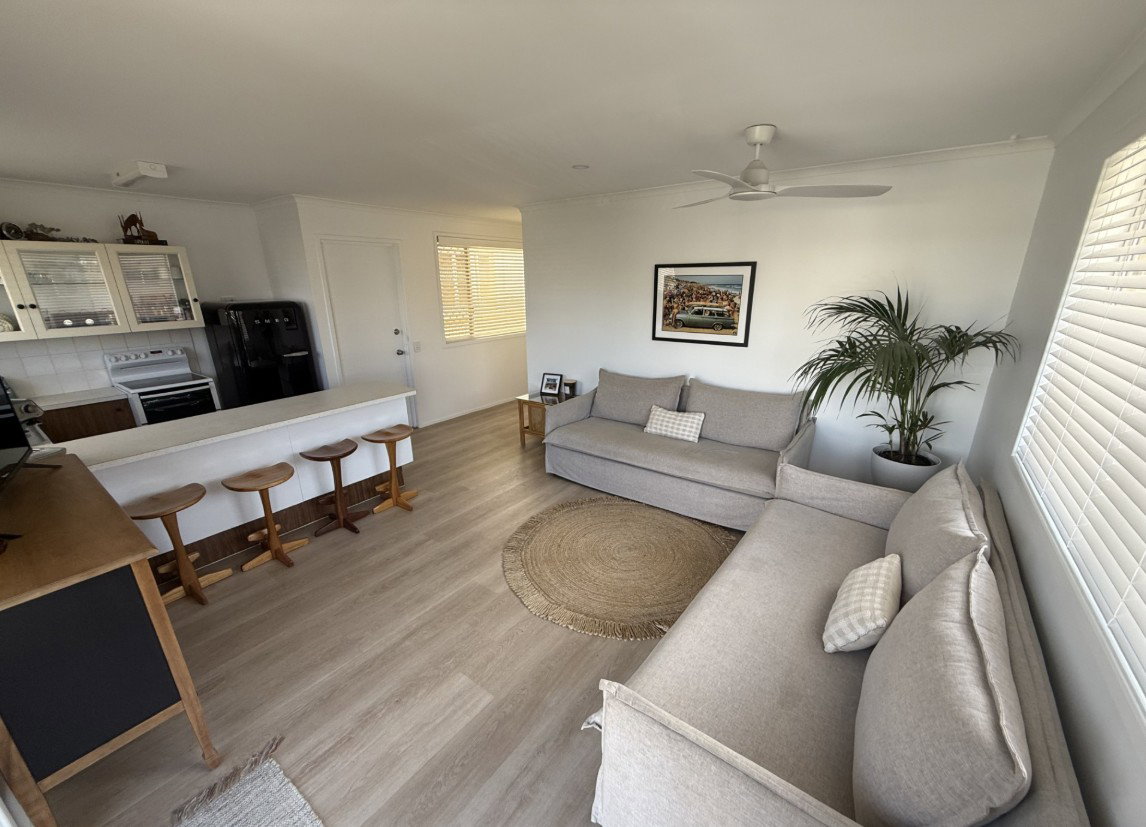 Furnished 2 Bedroom House in Palm Beach