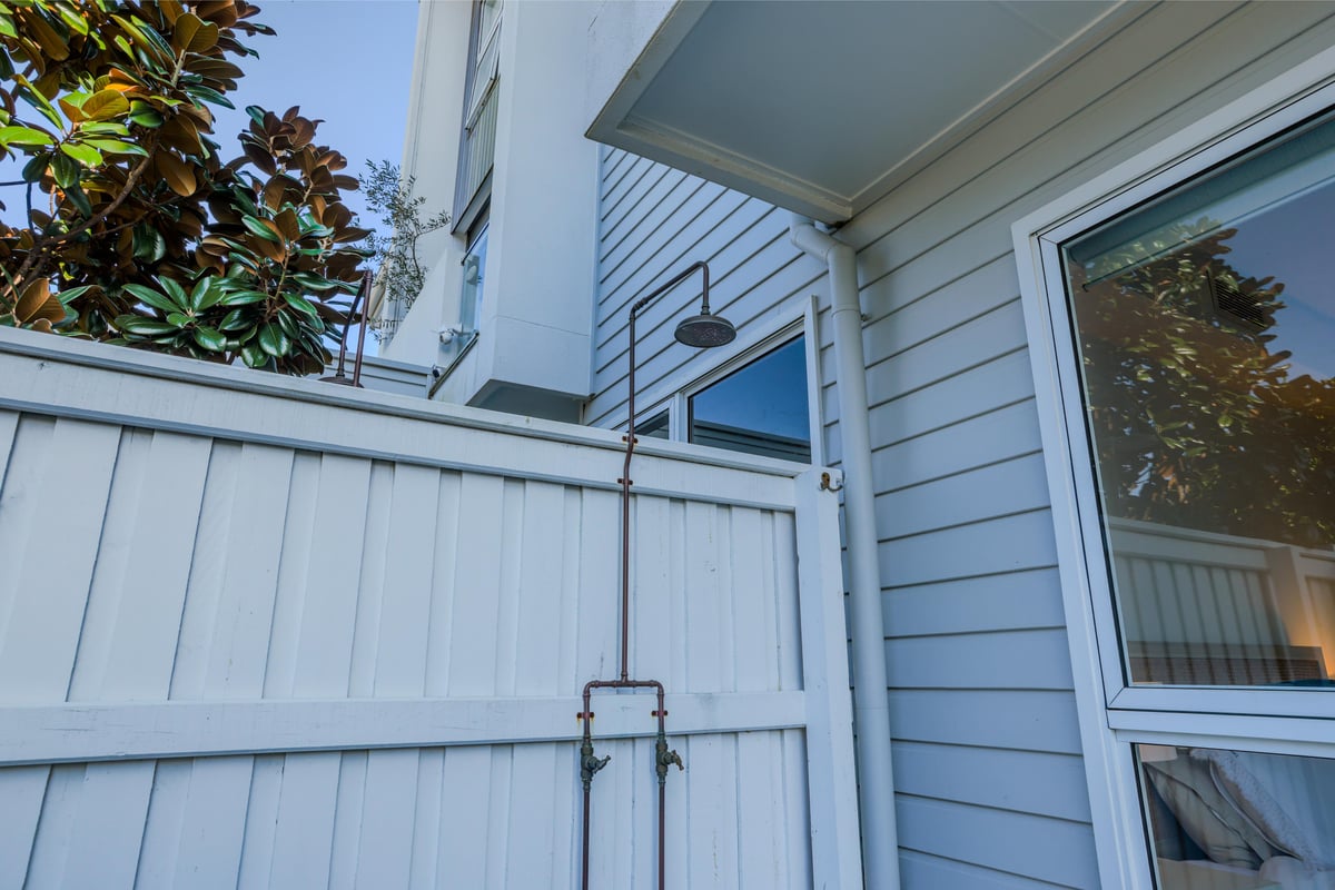 Furnished 4 Bedroom House in Burleigh Heads