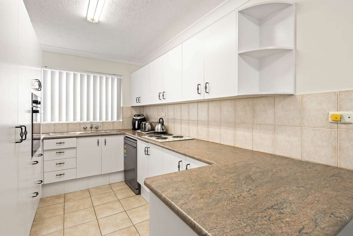 Furnished 2 Bedroom House in Burleigh Heads