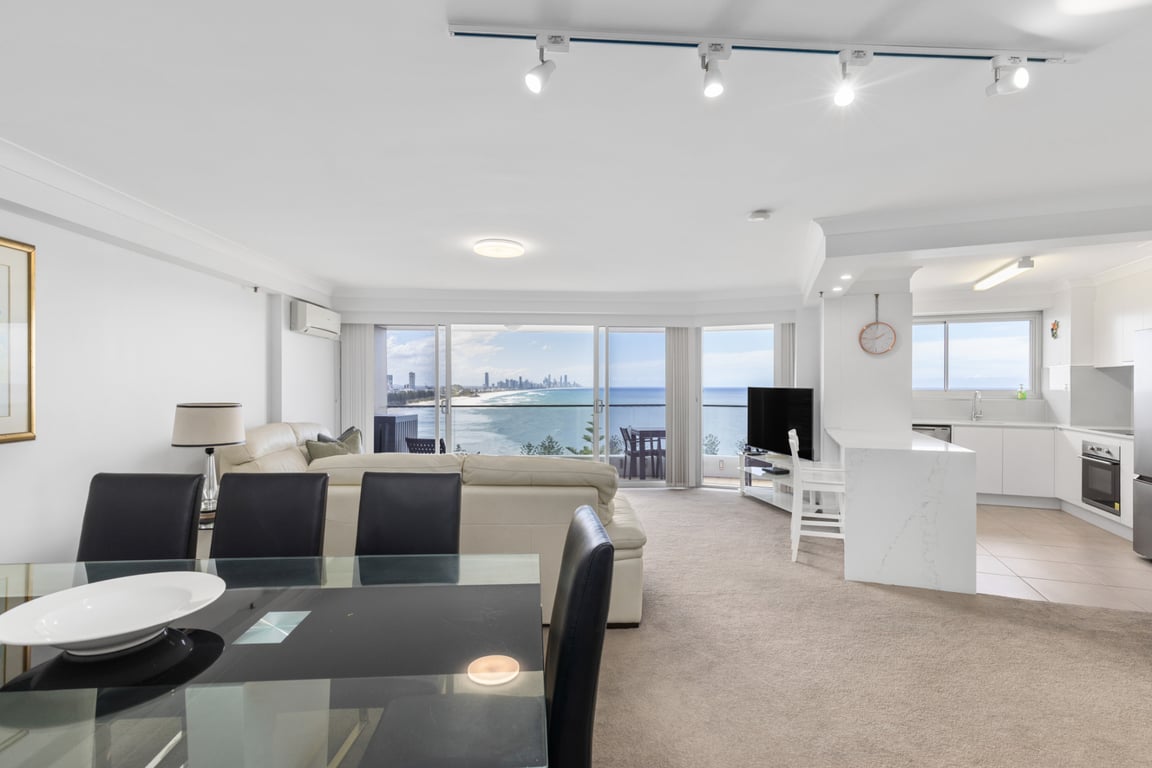 Furnished 2 Bedroom House in Burleigh Heads