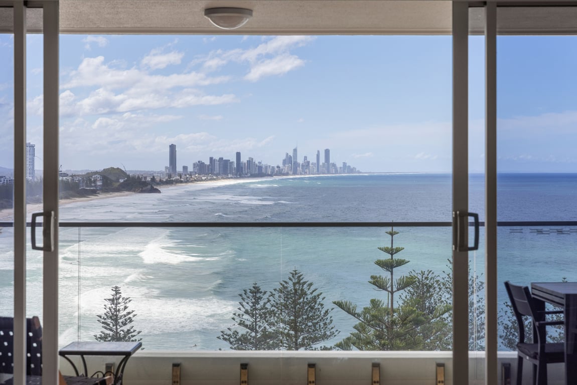 Furnished 2 Bedroom House in Burleigh Heads