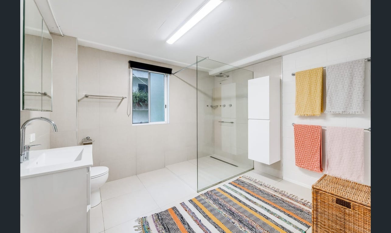 Furnished 3 Bedroom House in Burleigh Heads